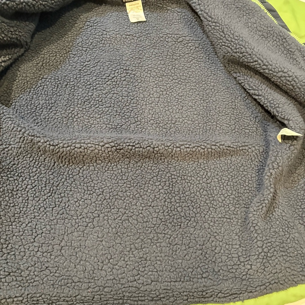 Patagonia  youth boys waterproof Sherpa lined jacket size XL - Picture 9 of 10